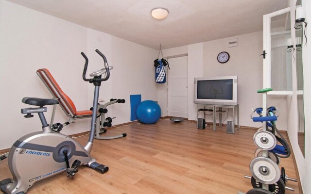 Awesome Home in Supetar With 3 Bedrooms and Wifi