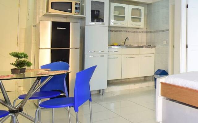 Apartamento Azul Marino - Piso 18
