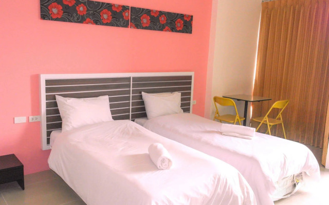 OYO 792 Omsaga Phuket Hotel
