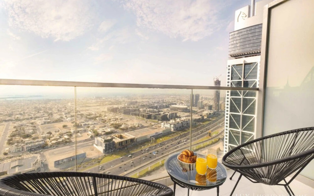 LUX The Paramount Sea View Suite