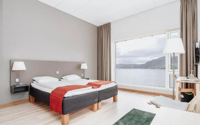 Wood Hotel by Frich's