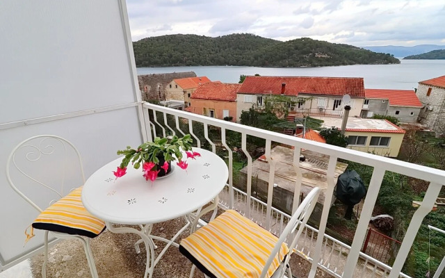 Apartments Nodilo