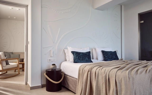 Windmill Bay Hotel