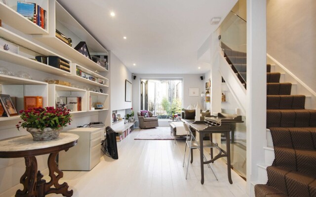 Stunning Primrose Hill Gem - MDY