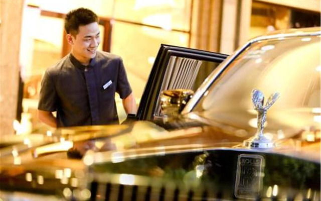 Royal International Hotel