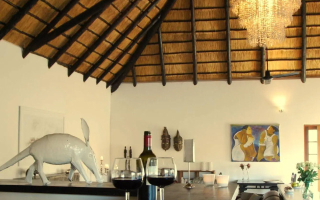 Mbizi Bush Lodge