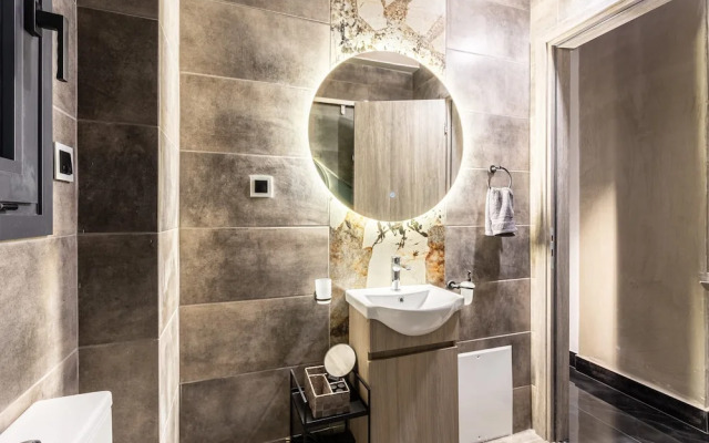Ventiri Lofts - Luxury Duplex w Private Garden