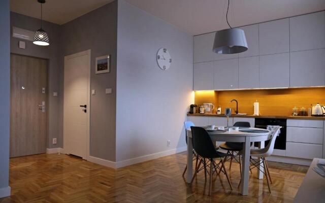 Grey Apartments Kościuszko