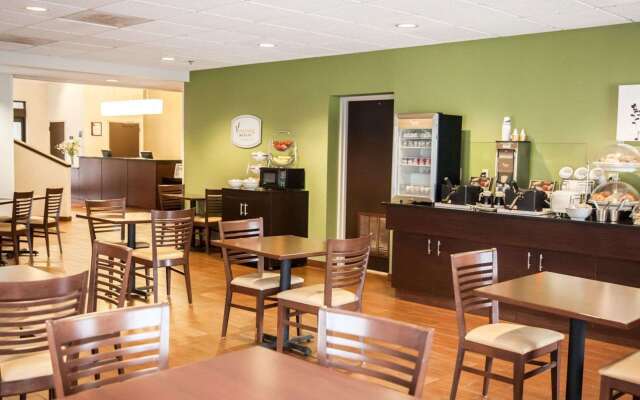 Sleep Inn & Suites