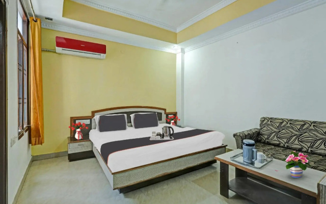 spot on 89476 Hotel Shalimar Lodge