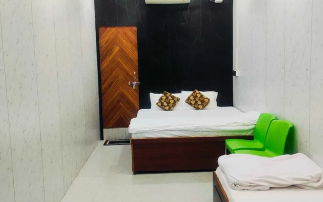 Shree Niwas Home Stay