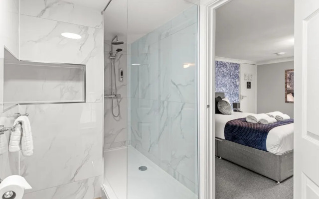 Town House Rooms