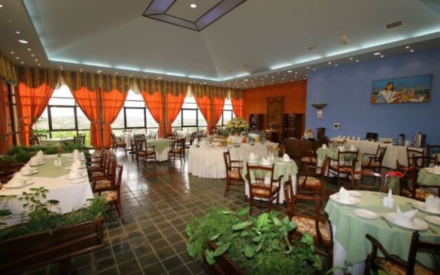 Los Parrales Resort Hotel