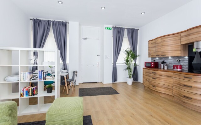 Westend Hydro & SECC Apartment