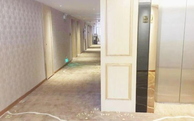 Ming Chao Holiday Hotel