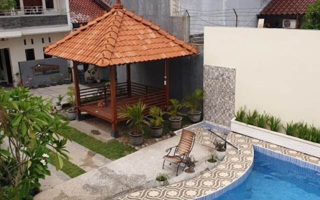 Nadamax Solo Guest House
