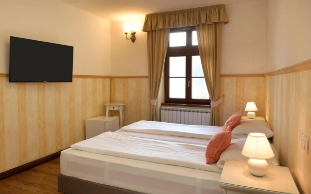 Hotel La Fresca