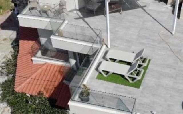 sea view apts & suites by pachiplex