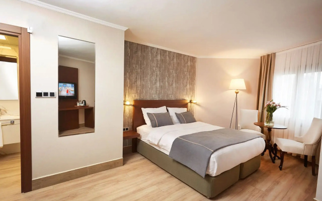 Mira Otel Alsancak