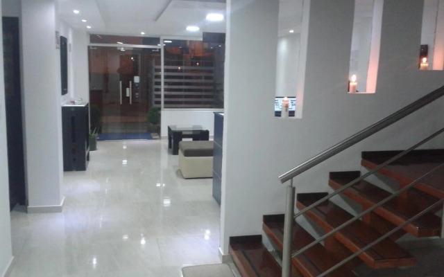 Illari Hotel