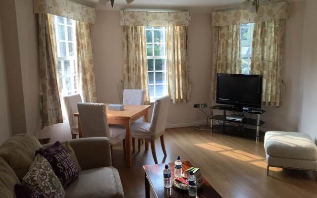 Leamington Spa Serviced Apartments - Ince House