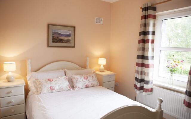 Inviting 4-bed House in Strokestown