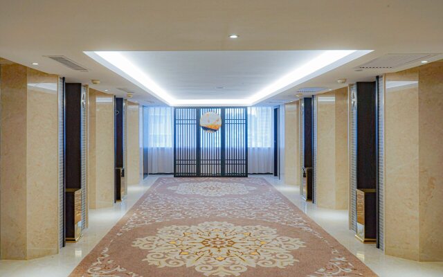 Guangdong Hotel-Free Shuttle & Registration Counter Service during Canton Fair