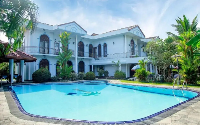 Hotel Blue Sapphire
