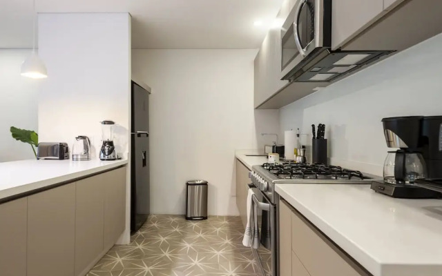 Wynwood House Schiller
