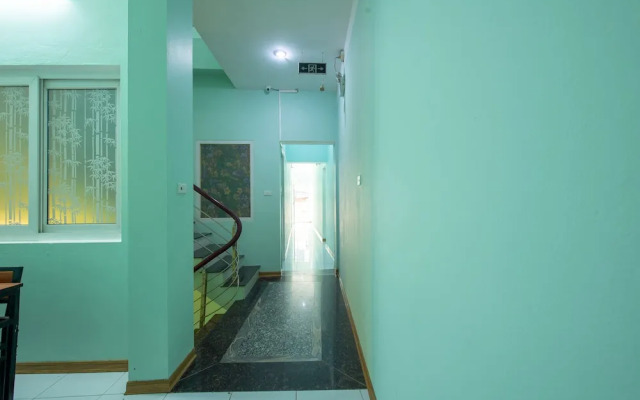 Oyo 358 Trung Nui Hotel