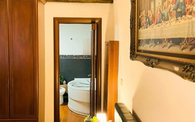 Trevi Fountain Luxury Guest House