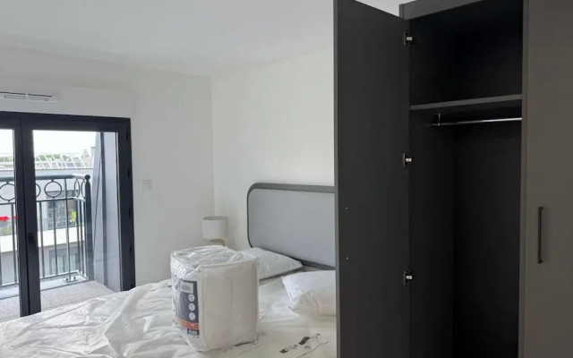 Elegant Appt - 3bdr/8p - Near Paris & La Defense