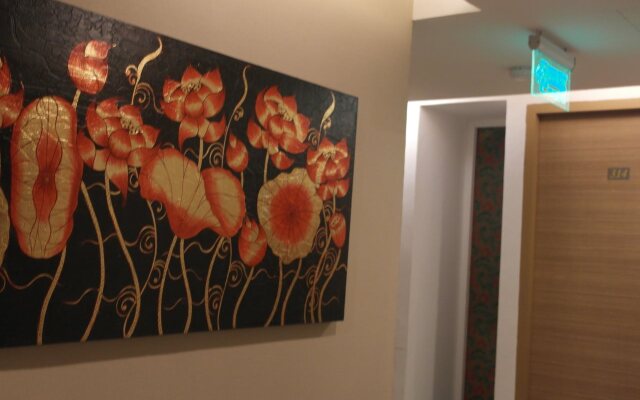 Nantra Sukhumvit 39 Hotel