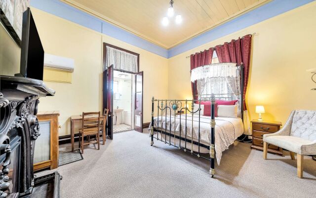 Warwick Settlers Inn