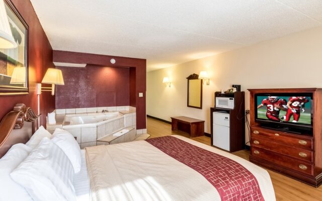 Red Roof Inn & Suites Terre Haute