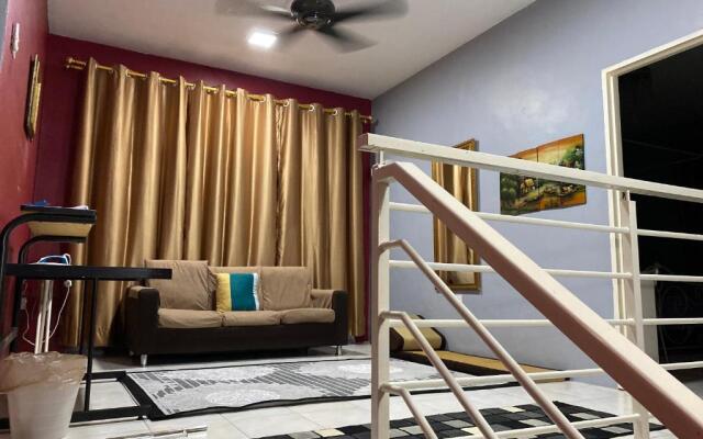 Pasir Gudang Marissa Homestay