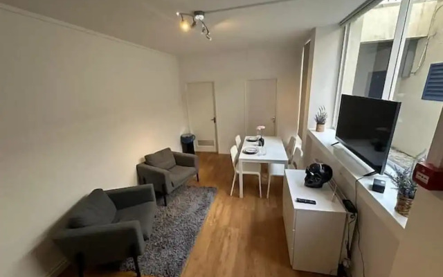 Charming Studio in Bond Street