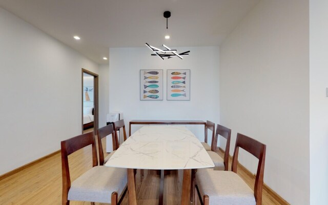 Homefromhome Metropolis Apartments