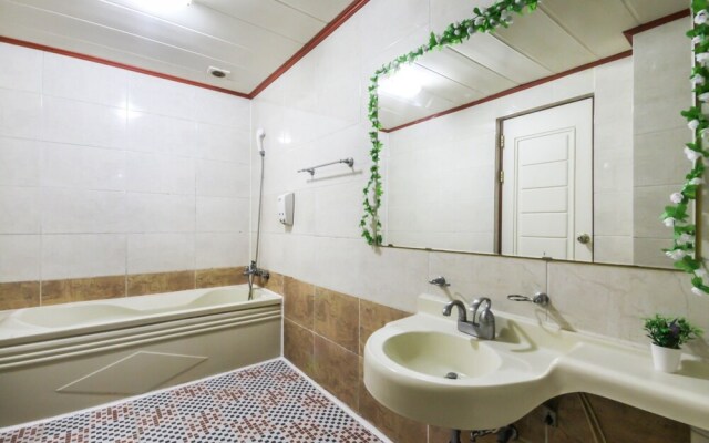 Jeonju Uadong Raemian