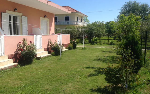 Kostas Apartments