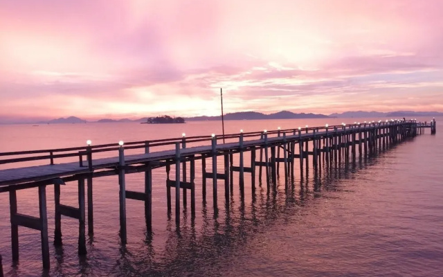 Jansom Beach Resort Ranong