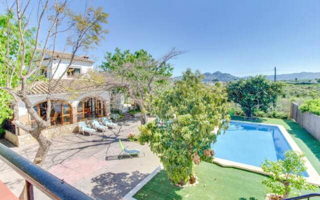 Villa Alfatares