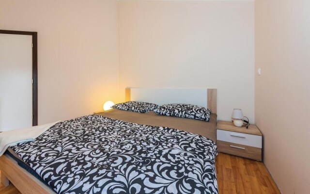 Stunning Home in Skradin-dubavice With Wifi and 4 Bedrooms