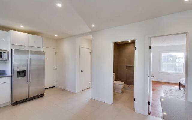 151 West Kalmia Street Executive 2BR