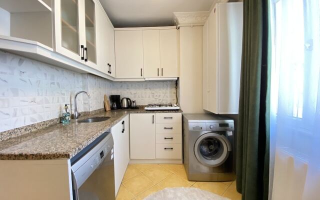 Cozy and Classy Flat Near Taksim Square in Beyoglu