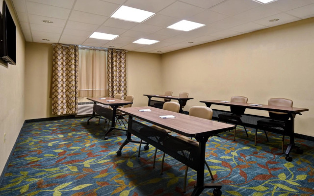 Candlewood Suites St. Clairsville by IHG