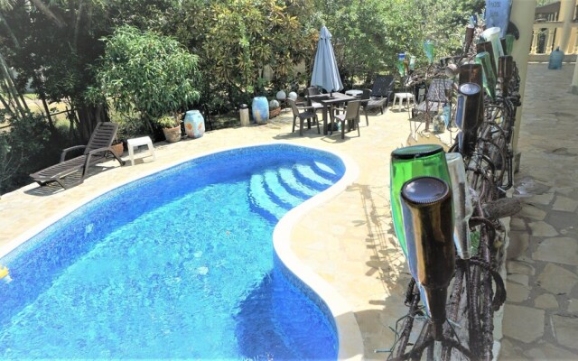 2 Bedroom 'Bird Watching Vacation' Villa