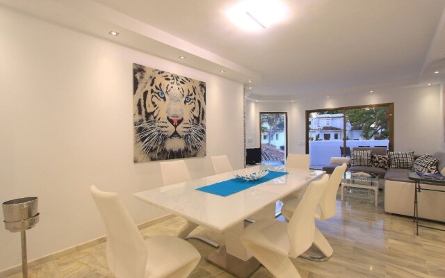 1108 Beachfront 2 Apartments With Roofterrace 80Mtr>Beach 3 Pools