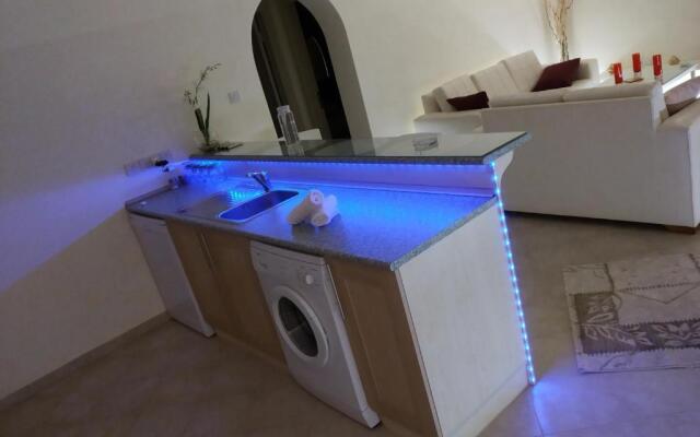 Impeccable 2 bed Penthouse