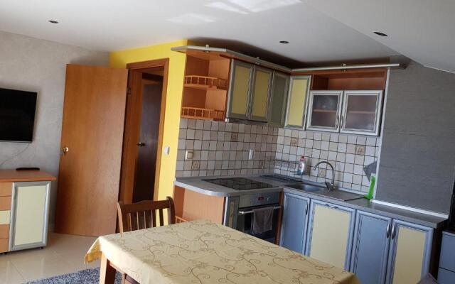 Guest House Ianis Paradise